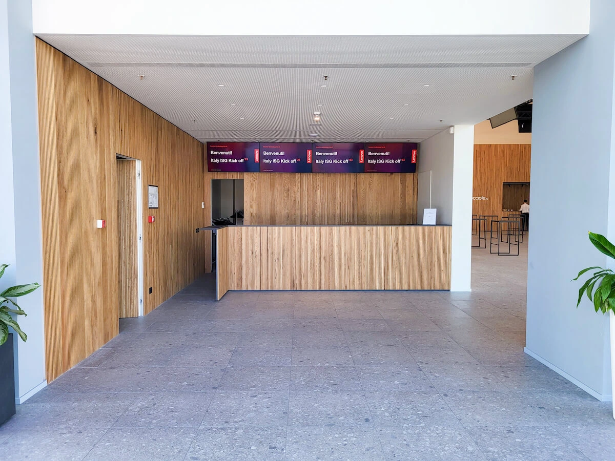 Reception desk with cloakroom